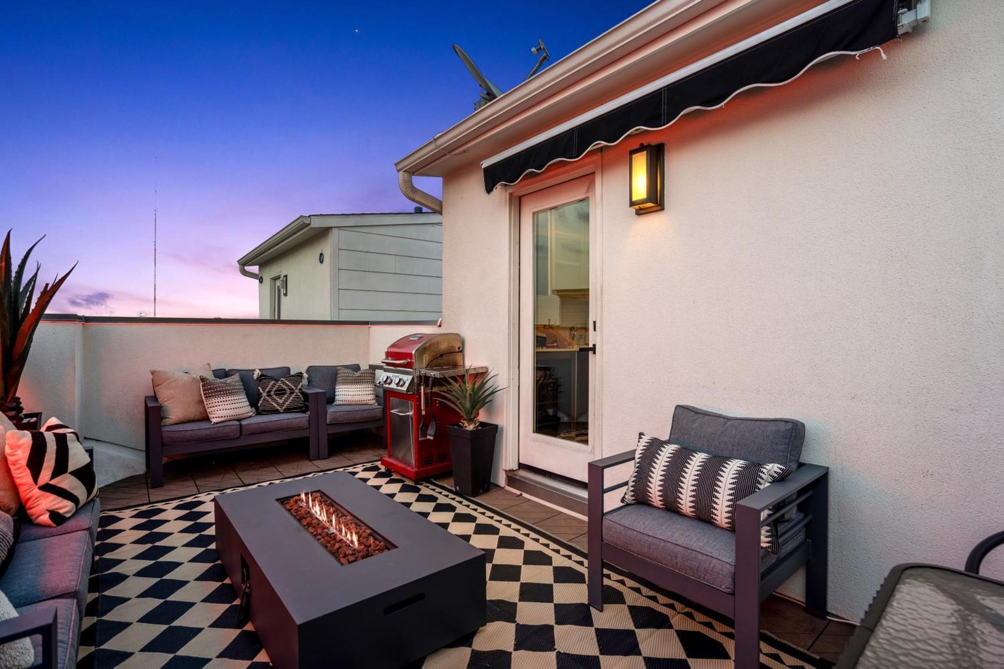Luxury Downtown Getaway With Breathtaking Views Villa Houston Exterior photo